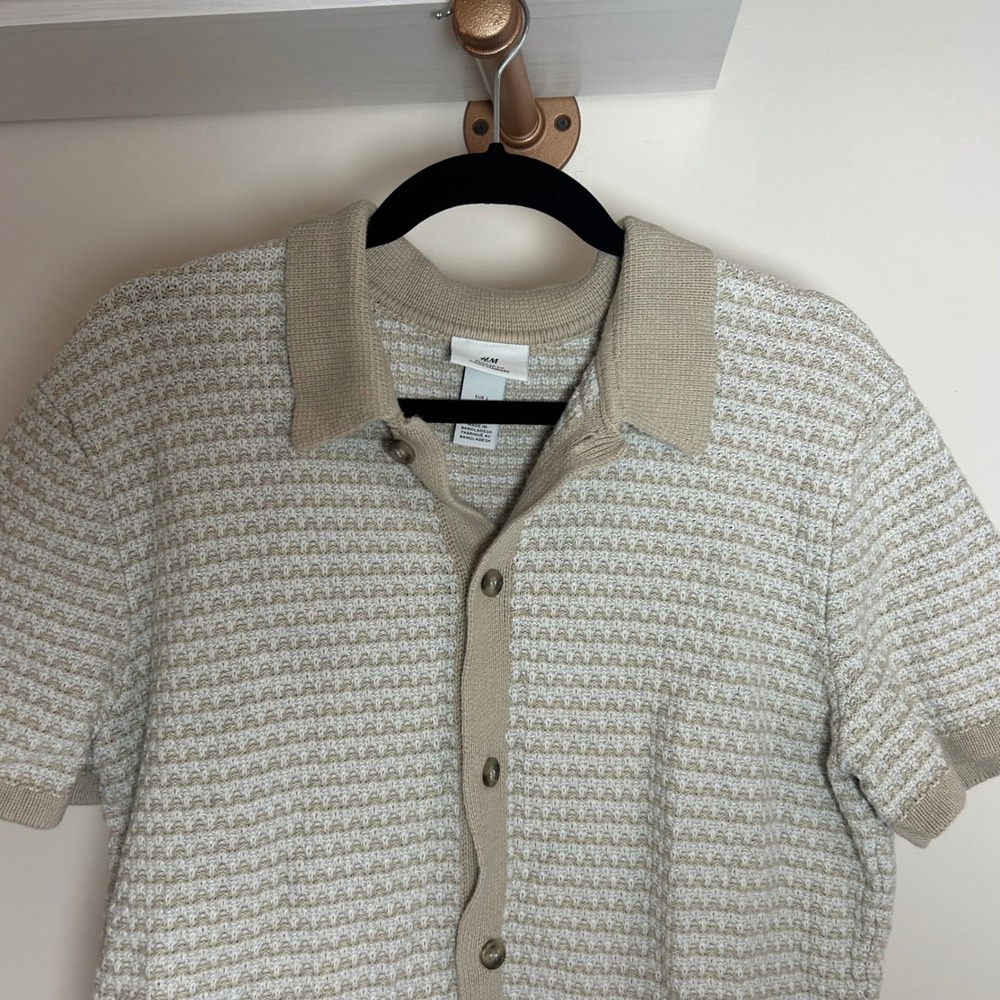 HM Mens Beige White Textured Knit Button Down Shirt Short Sleeve Polo Large - Picture 2 of 5